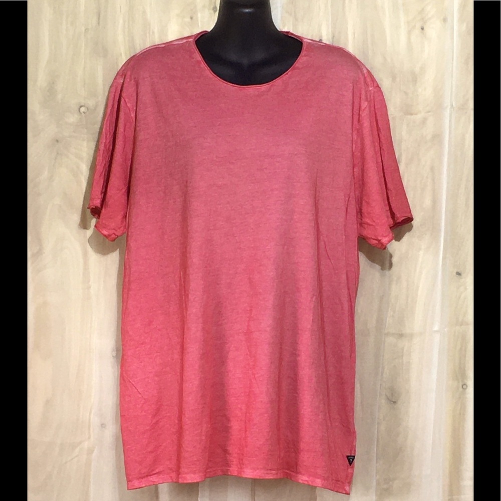 Guess Men t-shirt XLarge